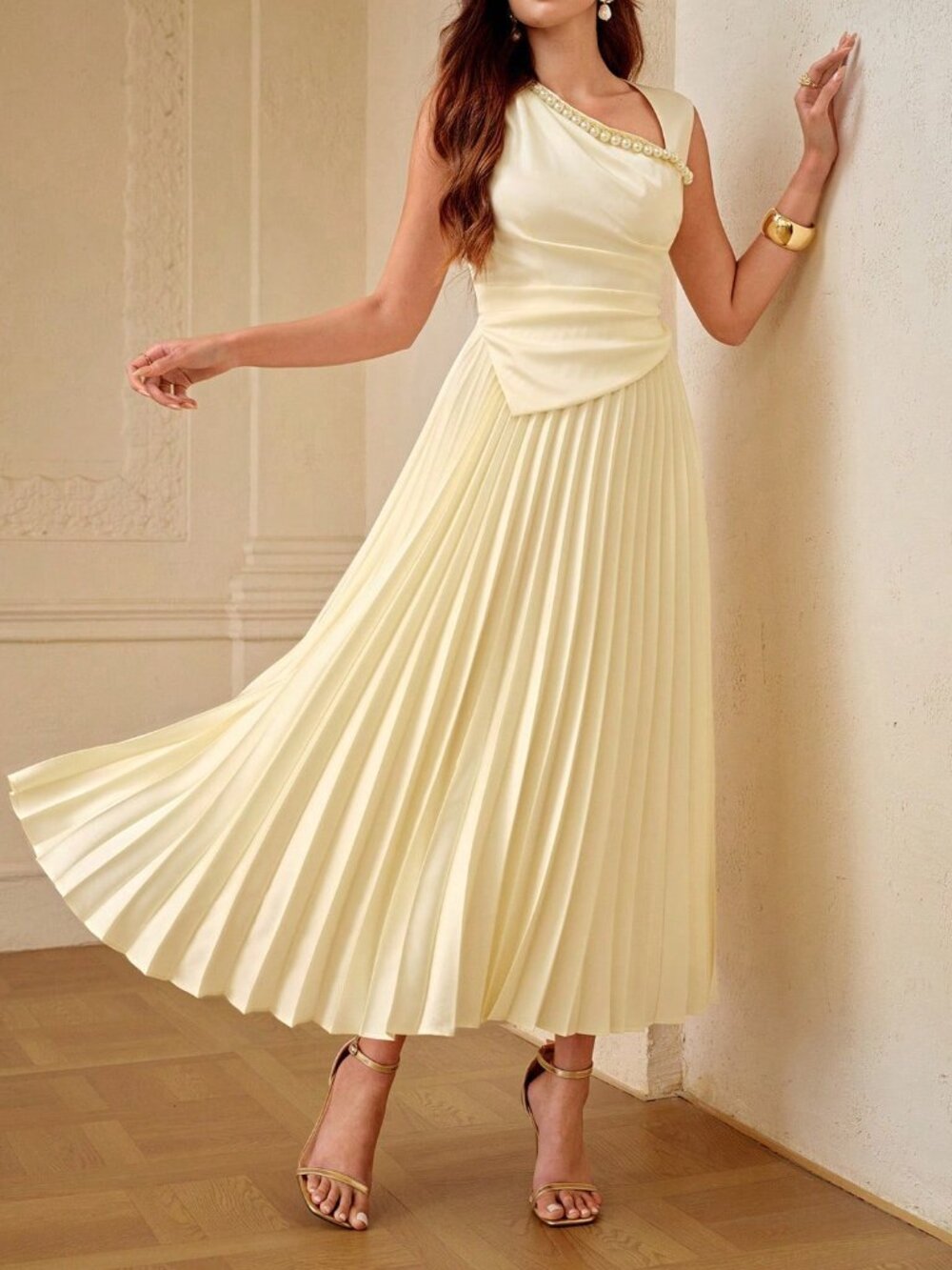 Apricot Elegant Women's Waist Cinching Ruched Pearl Chain Decor Maxi Dress - Picture 4 of 6